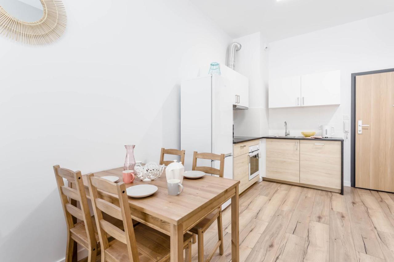 Chill Apartments Marywilska Warsawa Bagian luar foto