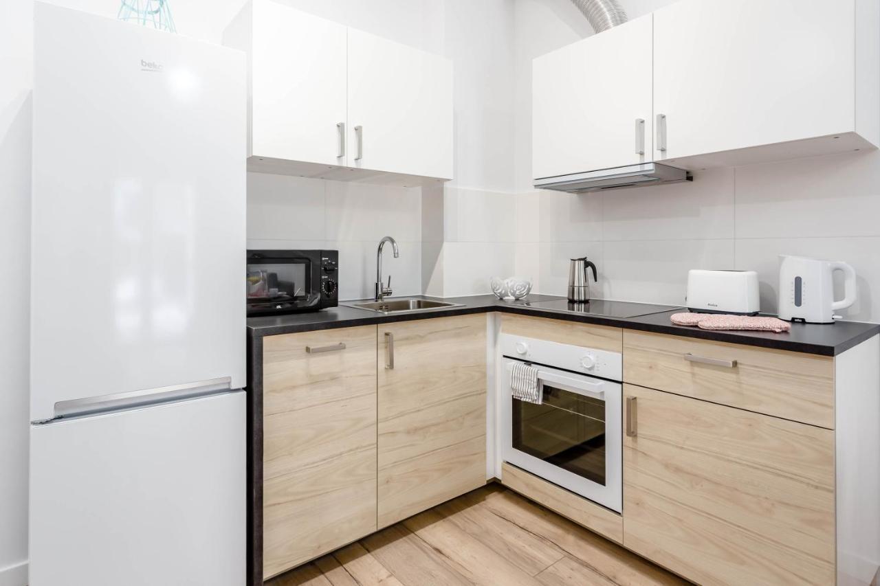 Chill Apartments Marywilska Warsawa Bagian luar foto